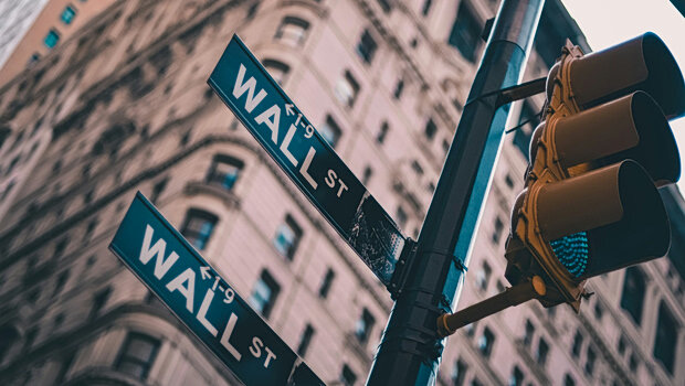 Wall street: τα μαθήματα από 100 χρόνια επενδύσεων