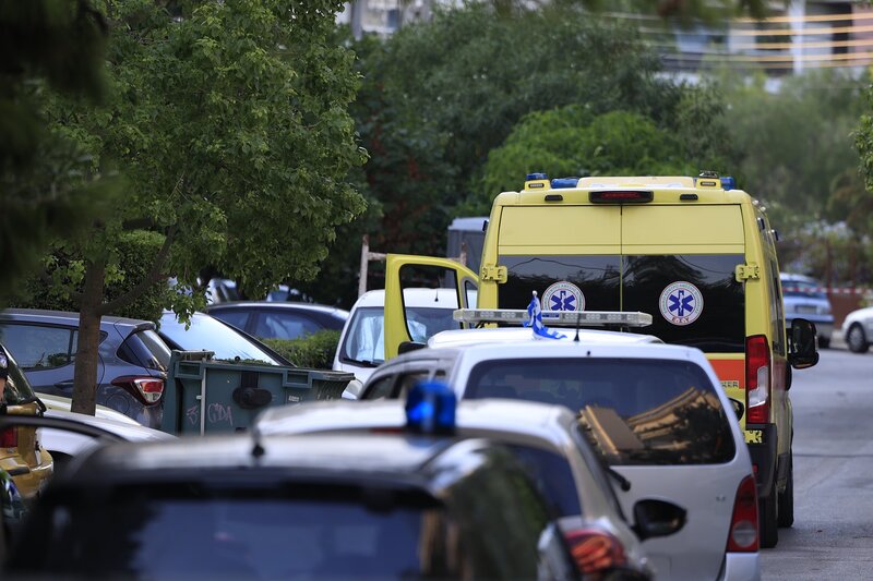 Γυναικοκτονία στη νέα σμύρνη: την ανάγκασε να γονατίσει και τη σκότωσε - στο μικροσκόπιο κάμερες ασφαλείας και