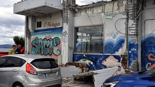 Συνελήφθη και ο μηχανικός για την κατάρρευση μπαλκονιού που σκότωσε 43χρονη μητέρα - Άφαντη η ιδιοκτήτρια