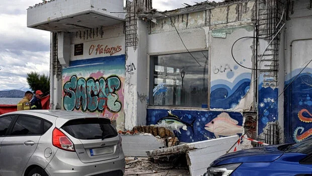 Συνελήφθη και ο μηχανικός για την κατάρρευση μπαλκονιού που σκότωσε 43χρονη μητέρα - Άφαντη η ιδιοκτήτρια