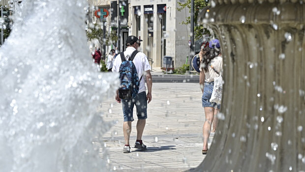 Κυριακή και δευτέρα η μεγαλύτερη θερμική επιβάρυνση - η τάση για αθήνα και θεσσαλονίκη μέχρι το τέλος του μήνα