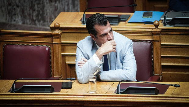 Σύροι στο στόχαστρο του δόγματος πλεύρη