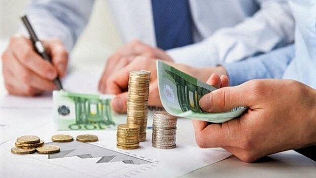 Αυξάνεται στα 1.600 ευρώ το όριο του ακατάσχετου λογαριασμού